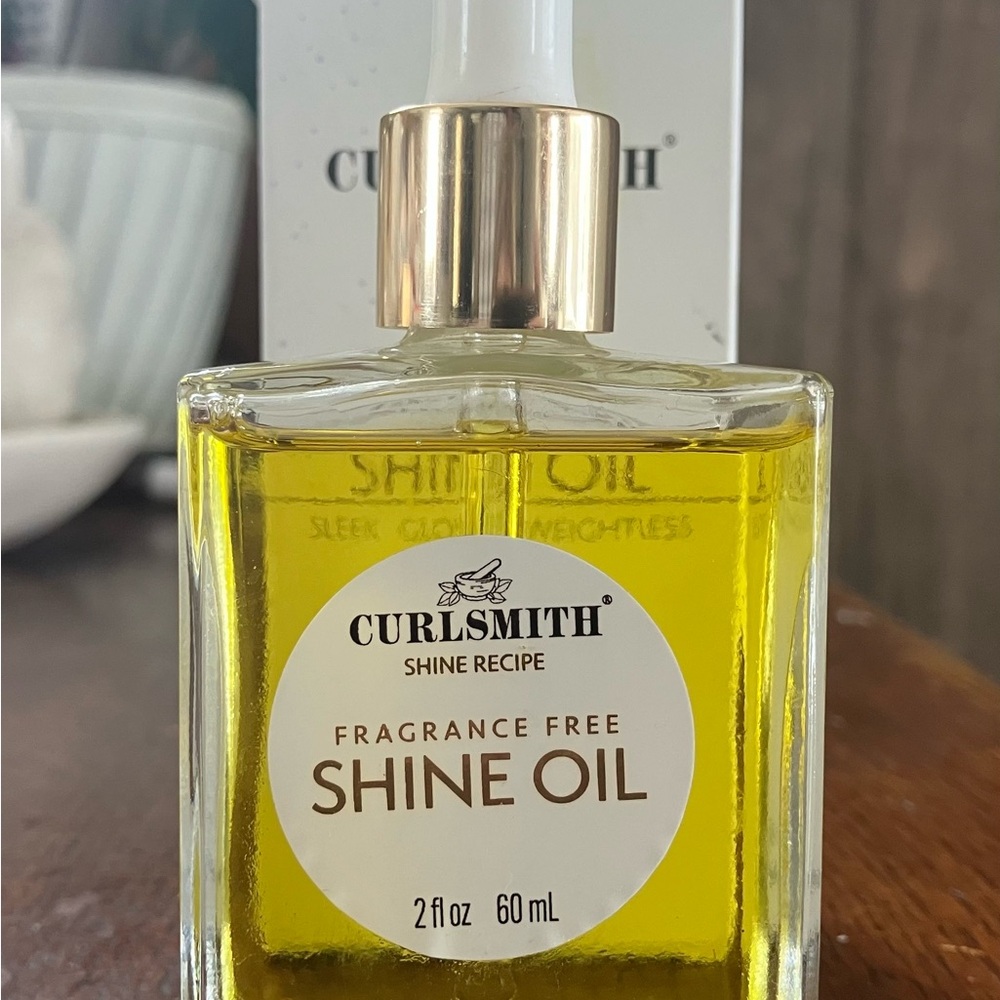 Curlsmith shine oil - Picture 6 of 9